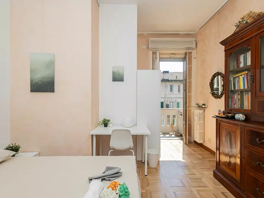 Immagine 4 di Camera in affitto  in Via Giovanni Battista Pergolesi a Milano