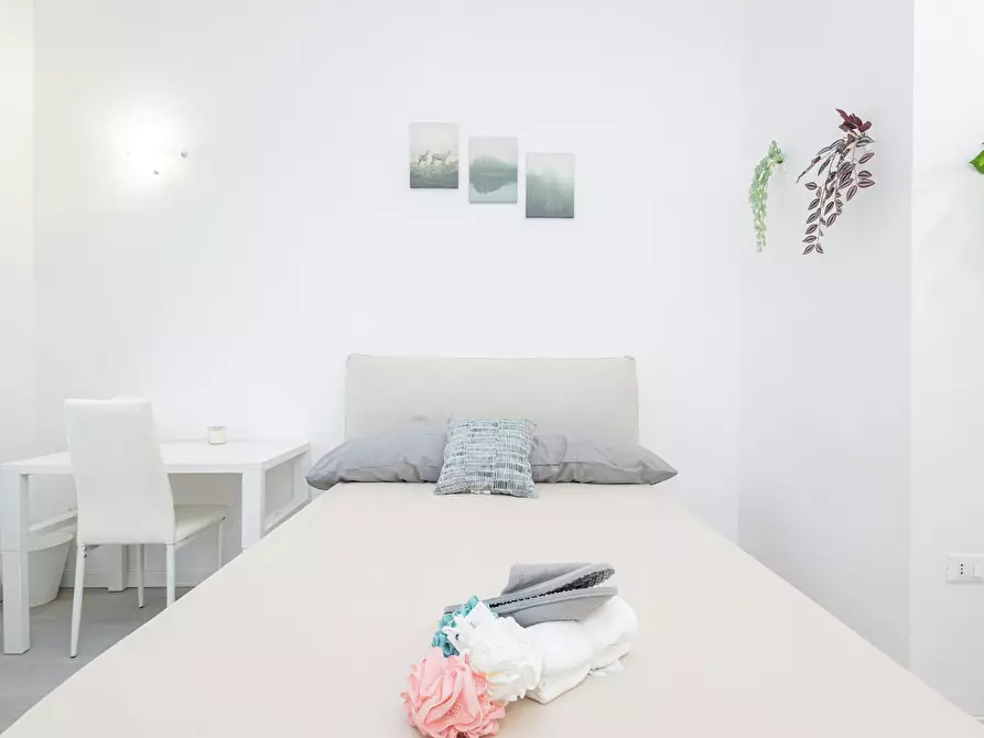 Immagine 2 di Camera in affitto  in Via Fernanda Wittgens a Milano