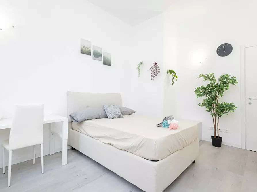 Immagine 5 di Camera in affitto  in Via Fernanda Wittgens a Milano