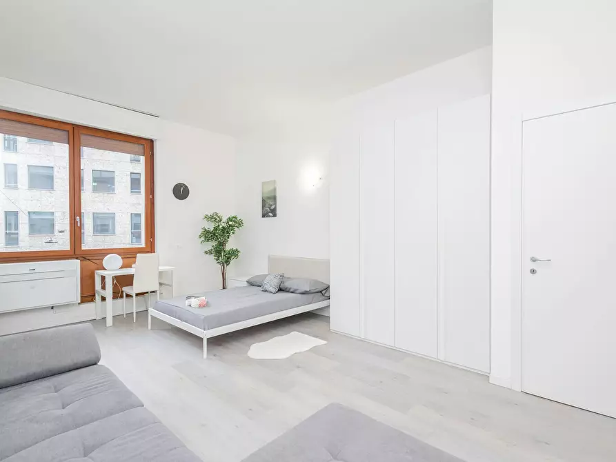 Immagine 2 di Camera in affitto  in Via Fernanda Wittgens a Milano