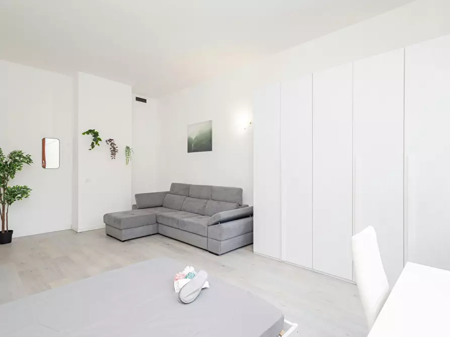 Immagine 5 di Camera in affitto  in Via Fernanda Wittgens a Milano