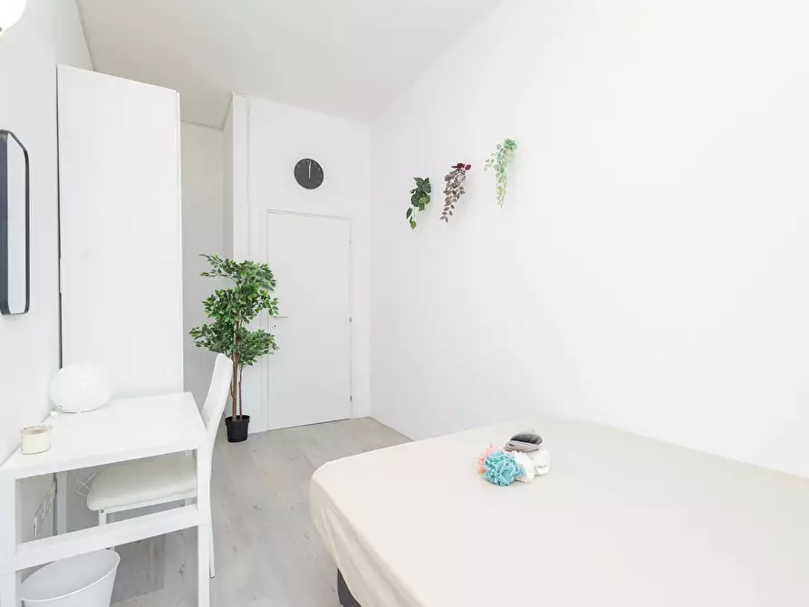 Immagine 3 di Camera in affitto  in Via Fernanda Wittgens a Milano