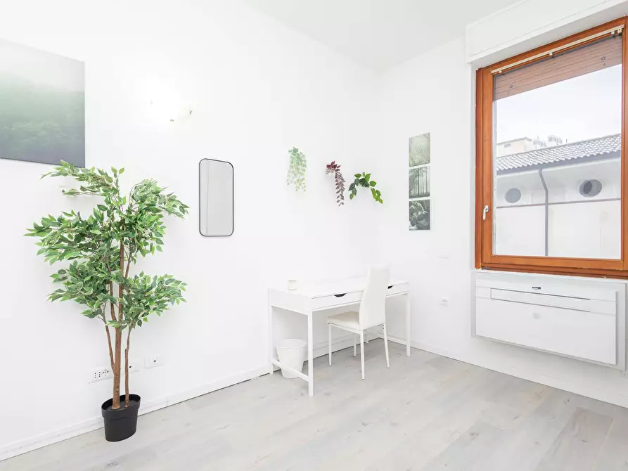 Immagine 5 di Camera in affitto  in Via Fernanda Wittgens a Milano
