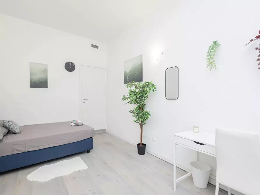 Immagine 3 di Camera in affitto  in Via Fernanda Wittgens a Milano
