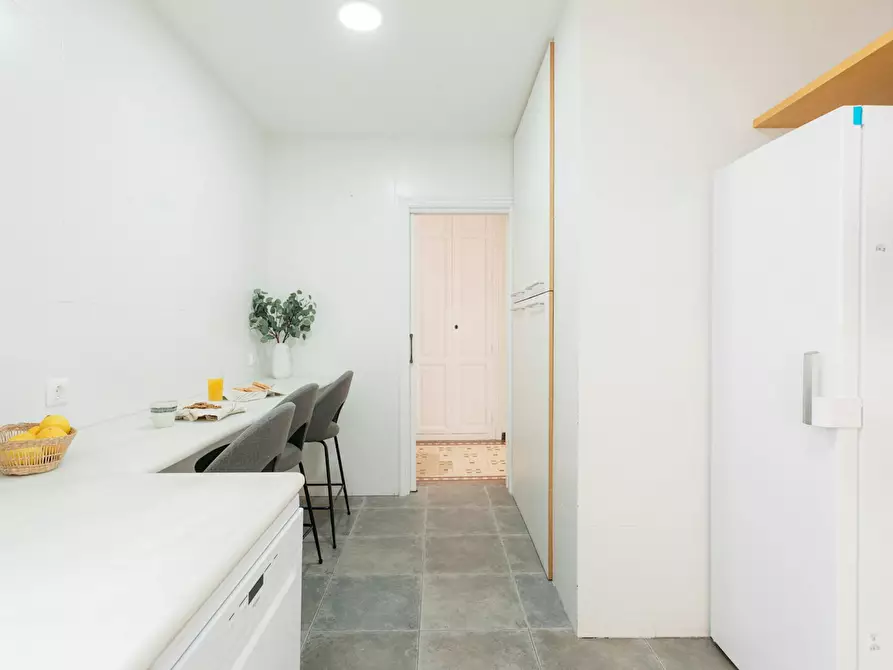 Immagine 9 di Camera in affitto  in Carrer d'Hernán Cortés a Valencia