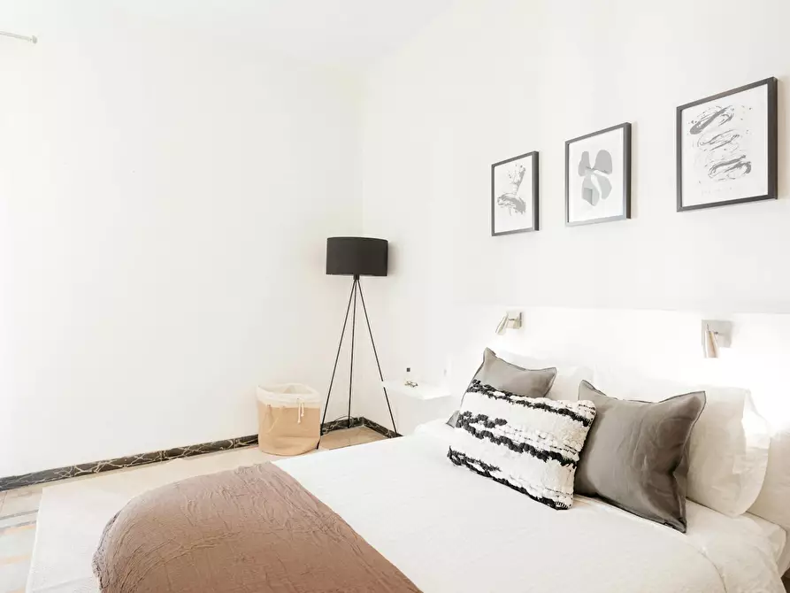 Immagine 1 di Camera in affitto  in Carrer d'Hernán Cortés a Valencia