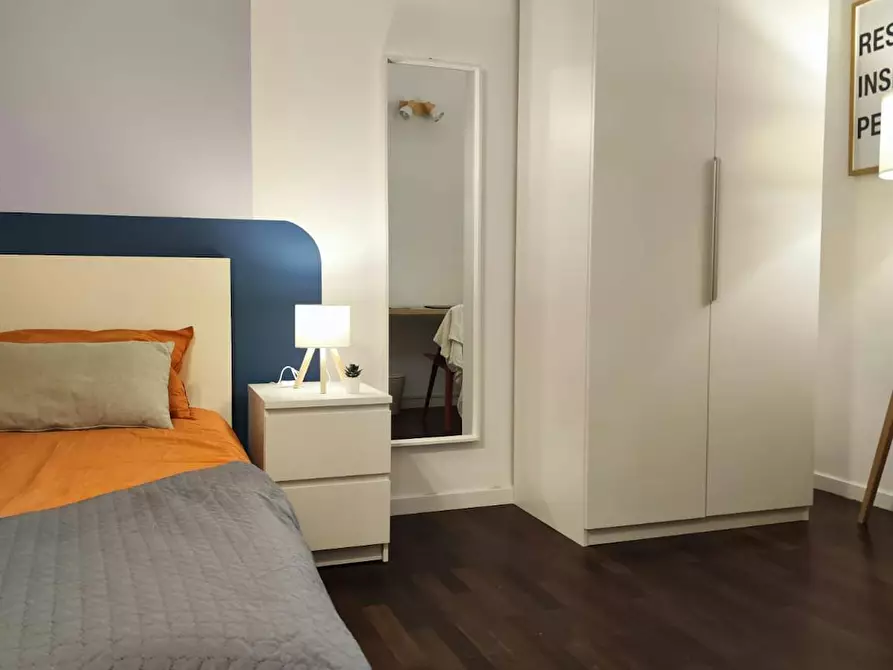 Immagine 2 di Camera in affitto  in Via Bellaria a Bologna