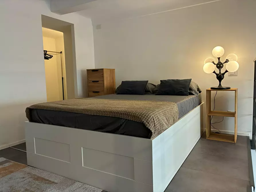 Immagine 5 di Appartamento in affitto  in Via Antonio Fogazzaro a Milano