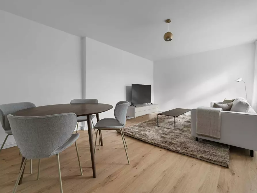 Immagine 5 di Appartamento in affitto  in Karl-Marx-Straße a Berlin