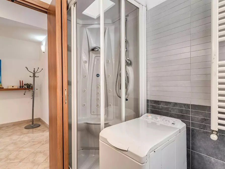 Immagine 8 di Appartamento in affitto  in Via dei Lauri a Roma