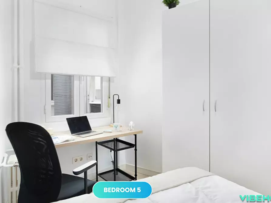 Immagine 4 di Camera in affitto  in Calle del Doctor Esquerdo a Madrid