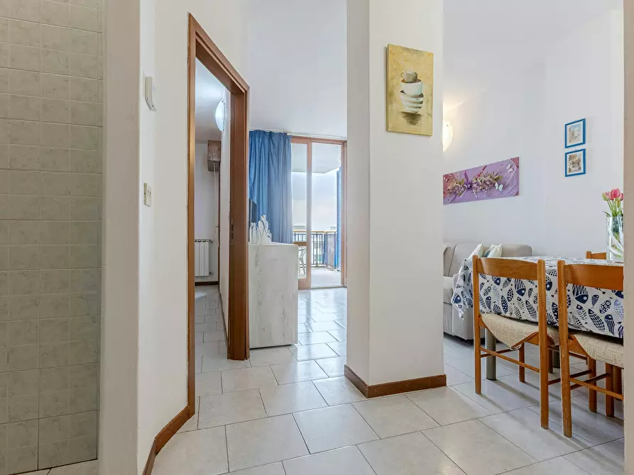 Immagine 10 di Appartamento in affitto  in Viale Portogallo a Comacchio