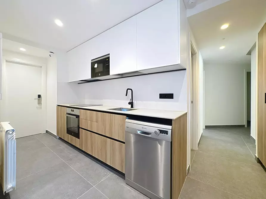 Immagine 3 di Camera in affitto  in Calle Cuatro Amigos a Madrid