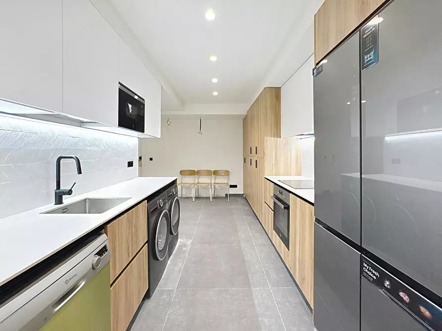 Immagine 2 di Camera in affitto  in Calle Cuatro Amigos a Madrid