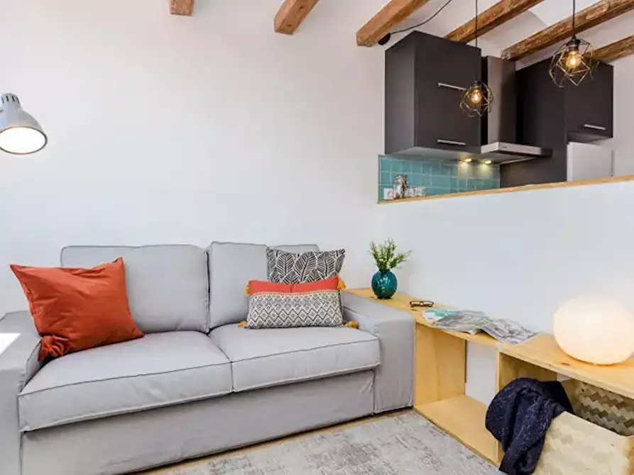 Immagine 6 di Appartamento in affitto  in Carrer de Sepúlveda a Barcelona