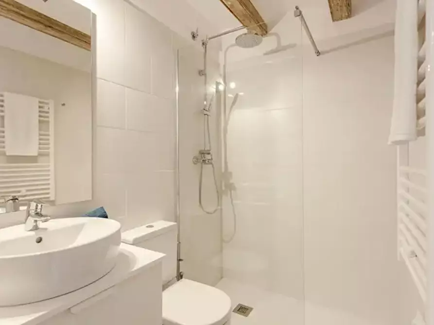 Immagine 7 di Appartamento in affitto  in Carrer de Sepúlveda a Barcelona