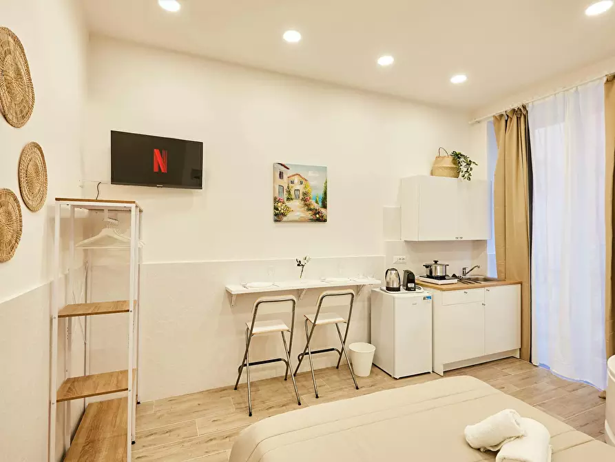 Immagine 6 di Appartamento in affitto  in Via Firenze a Napoli