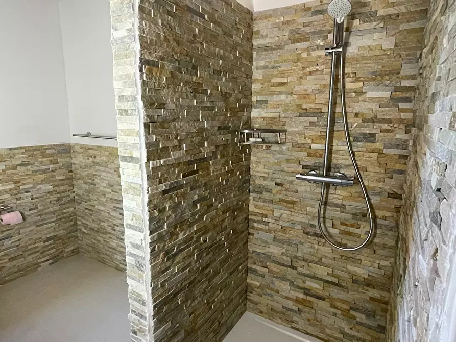 Immagine 9 di Casa indipendente in affitto  in Rue Sampiero Corsu a Lecci