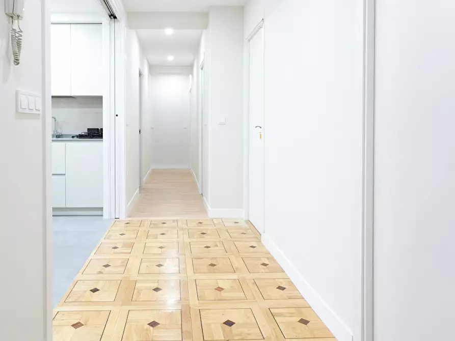 Immagine 8 di Camera in affitto  in Calle de Guzmán el Bueno a Madrid