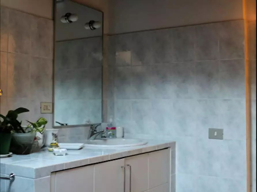 Immagine 10 di Appartamento in affitto  in Via Galliera a Bologna