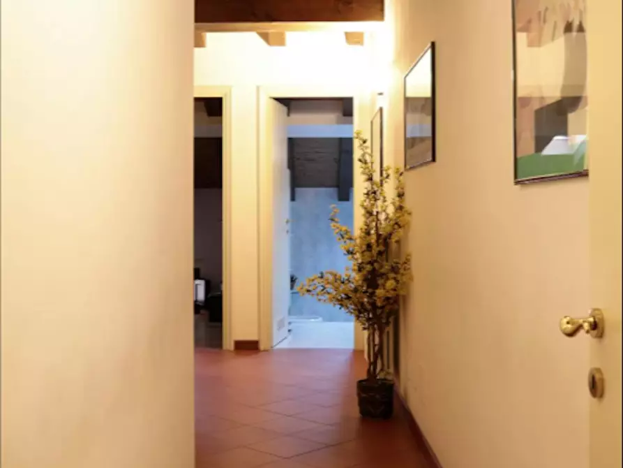 Immagine 6 di Appartamento in affitto  in Via Galliera a Bologna