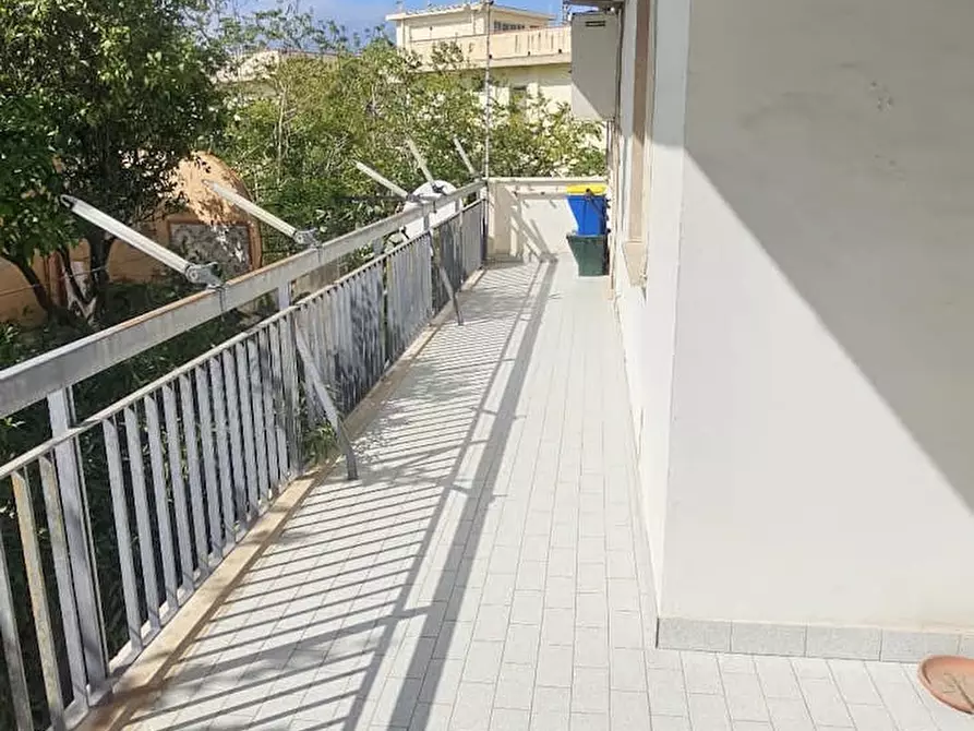 Immagine 10 di Camera in affitto  in Via Aurora a Reggio Di Calabria