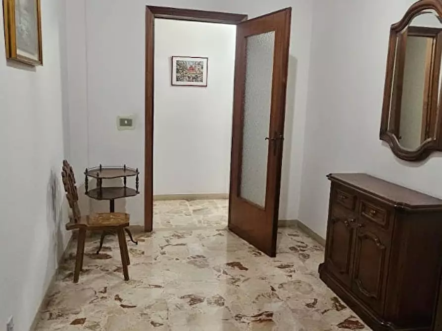 Immagine 9 di Camera in affitto  in Via Aurora a Reggio Di Calabria