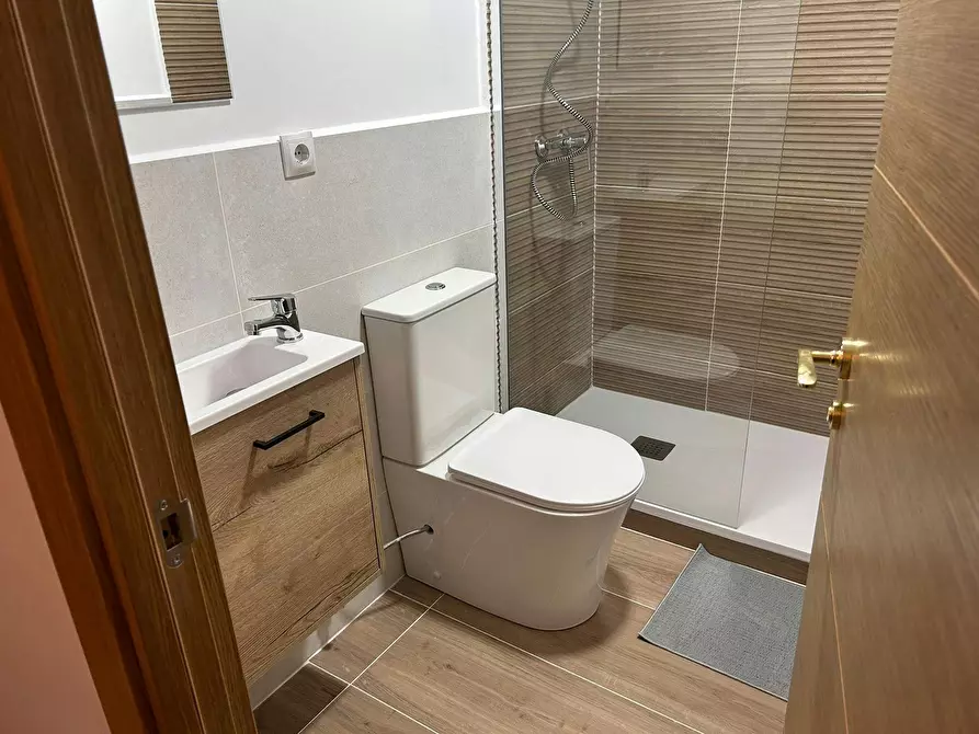 Immagine 8 di Camera in affitto  in Calle de Marcelo Usera a Madrid