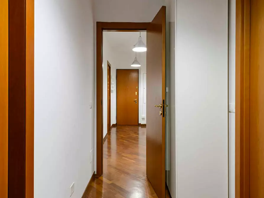 Immagine 9 di Camera in affitto  in Viale Emilio Caldara a Milano