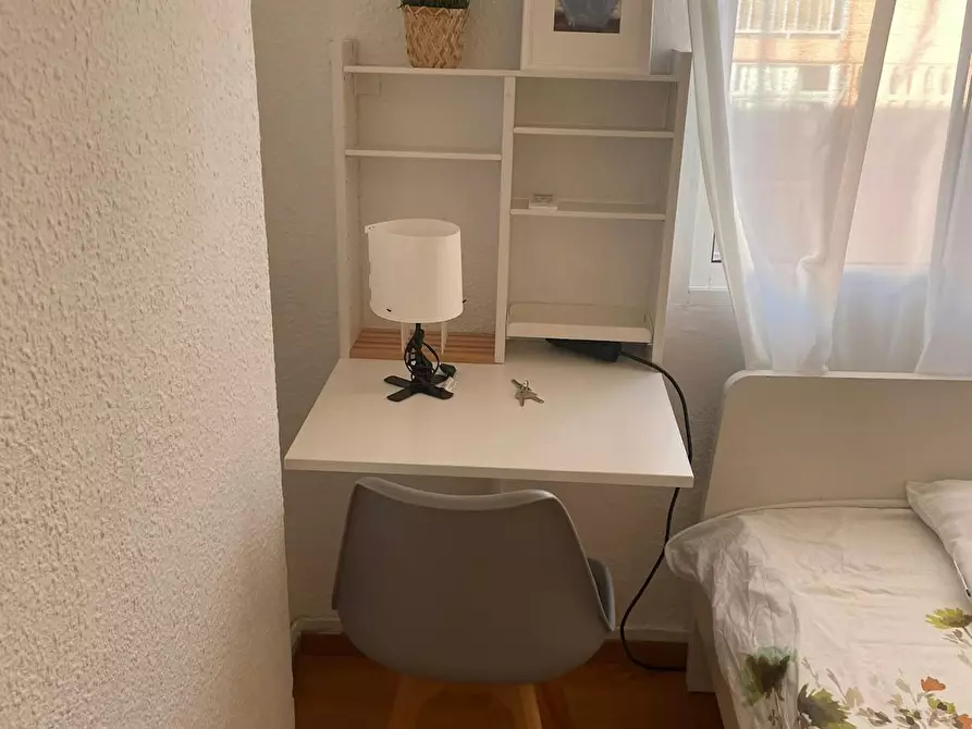 Immagine 3 di Camera in affitto  in Carrer de Carrícola a Valencia