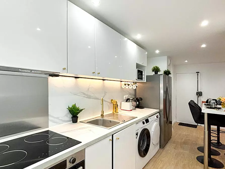 Immagine 5 di Appartamento in affitto  in Square la Bruyère a Évry