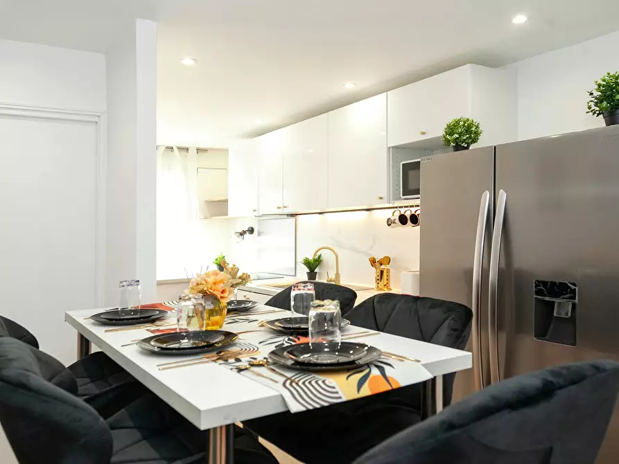 Immagine 3 di Appartamento in affitto  in Square la Bruyère a Évry