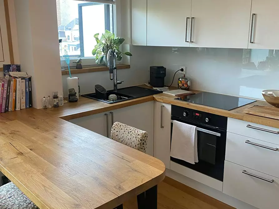 Immagine 7 di Appartamento in affitto  in Rue Baron de Castro a Etterbeek