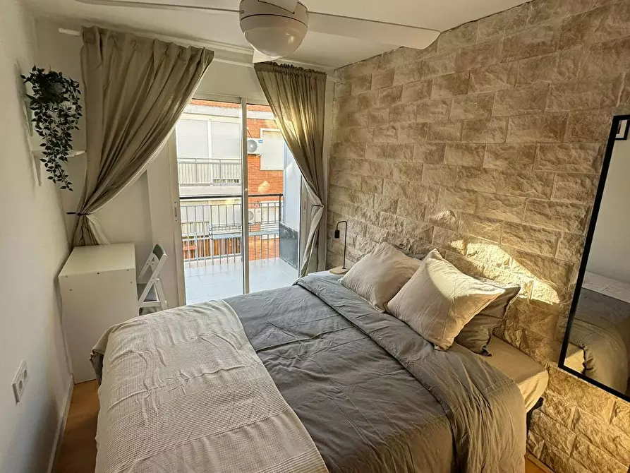 Immagine 3 di Camera in affitto  in Carrer del Mestre Victoriano Andres a El Realon