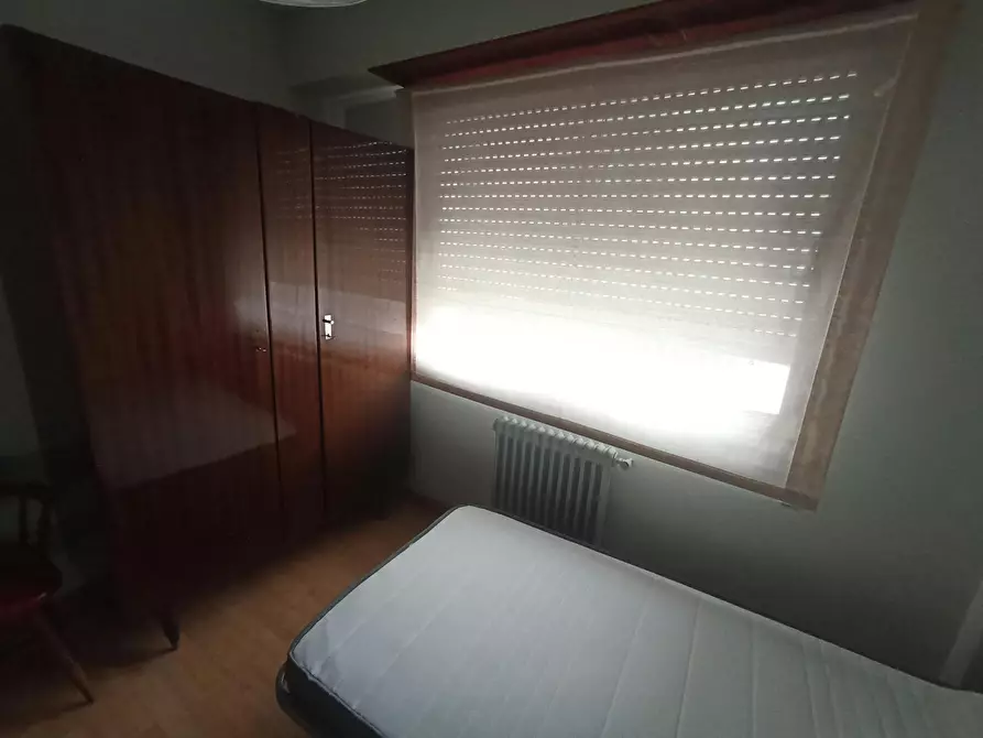 Immagine 2 di Camera in affitto  in Rúa Xuncal a Perillo (Santa Locaia)