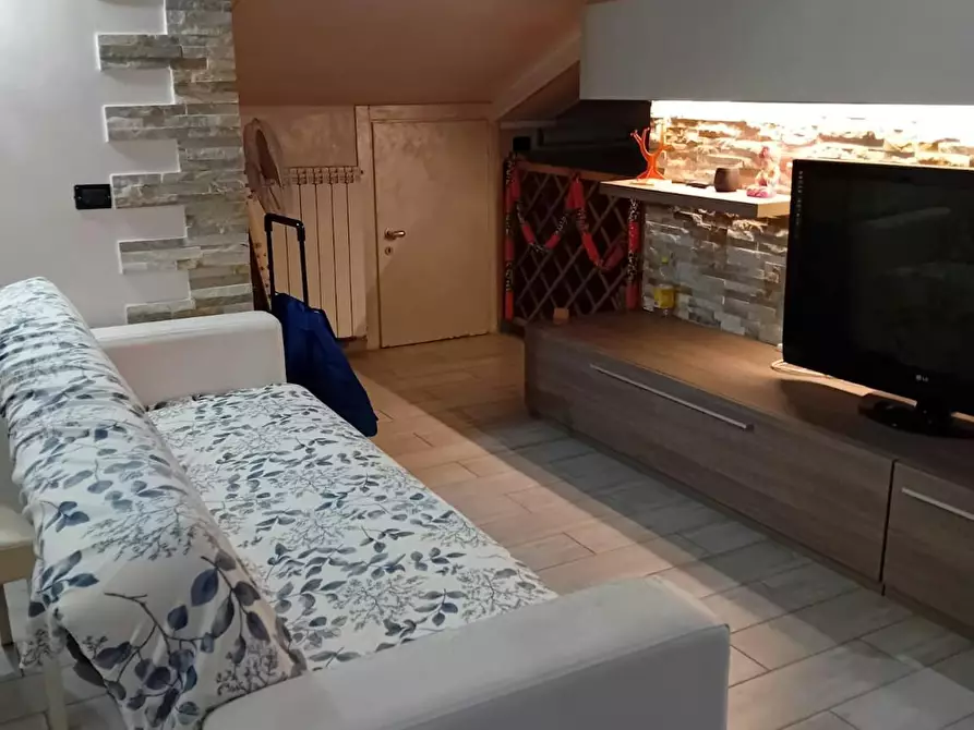 Immagine 9 di Camera in affitto  in Via Camocelli a Roma