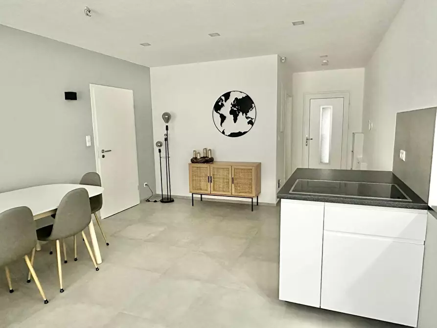 Immagine 3 di Appartamento in affitto  in Östliche Rheinbrückenstraße a Karlsruhe