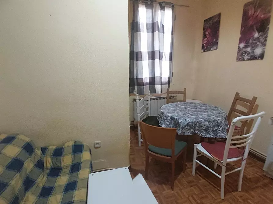 Immagine 4 di Appartamento in affitto  in Calle de Tortosa a Madrid