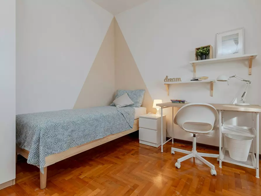 Immagine 4 di Camera condivisa in affitto  in Via Cesare Cremonino a Padova