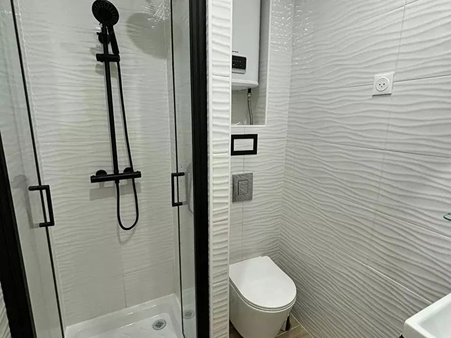 Immagine 8 di Appartamento in affitto  in Rue du Général Leclerc a Charenton-le-Pont