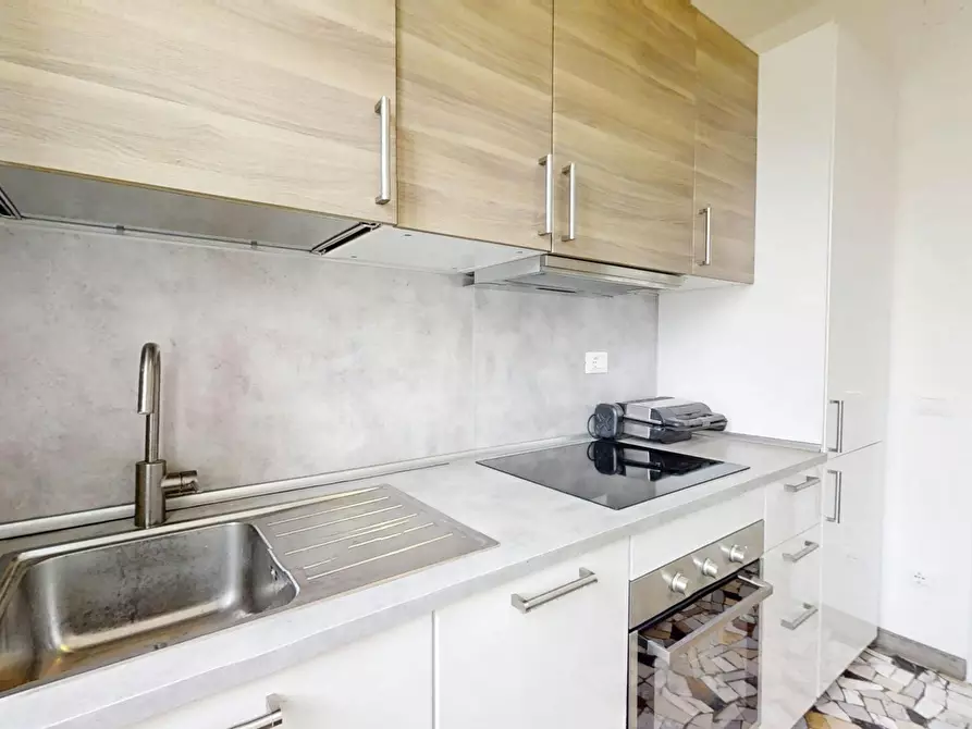 Immagine 10 di Camera in affitto  in Via Buie a Padova