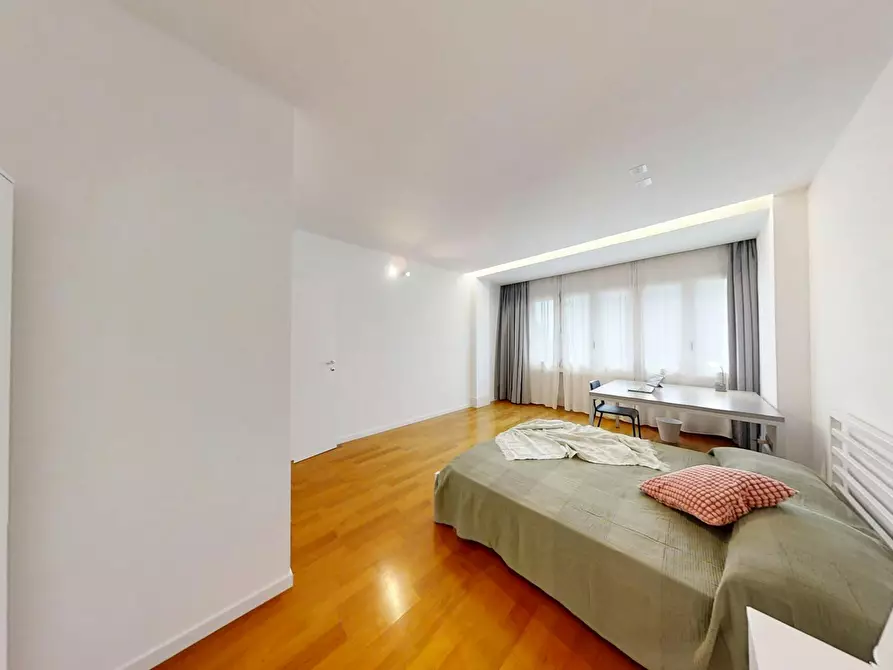 Immagine 5 di Camera in affitto  in Via Enrico degli Scrovegni a Padova