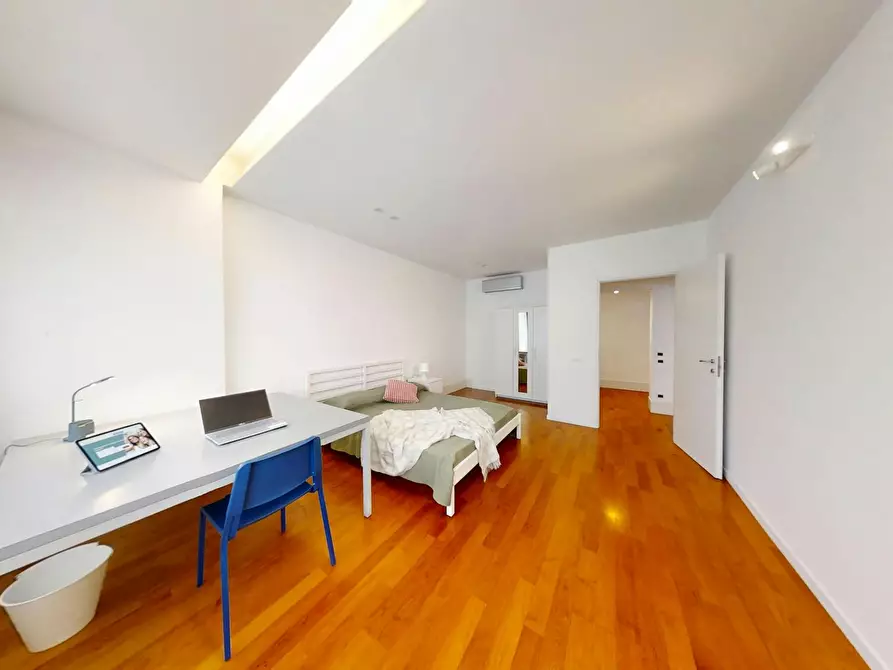 Immagine 4 di Camera in affitto  in Via Enrico degli Scrovegni a Padova