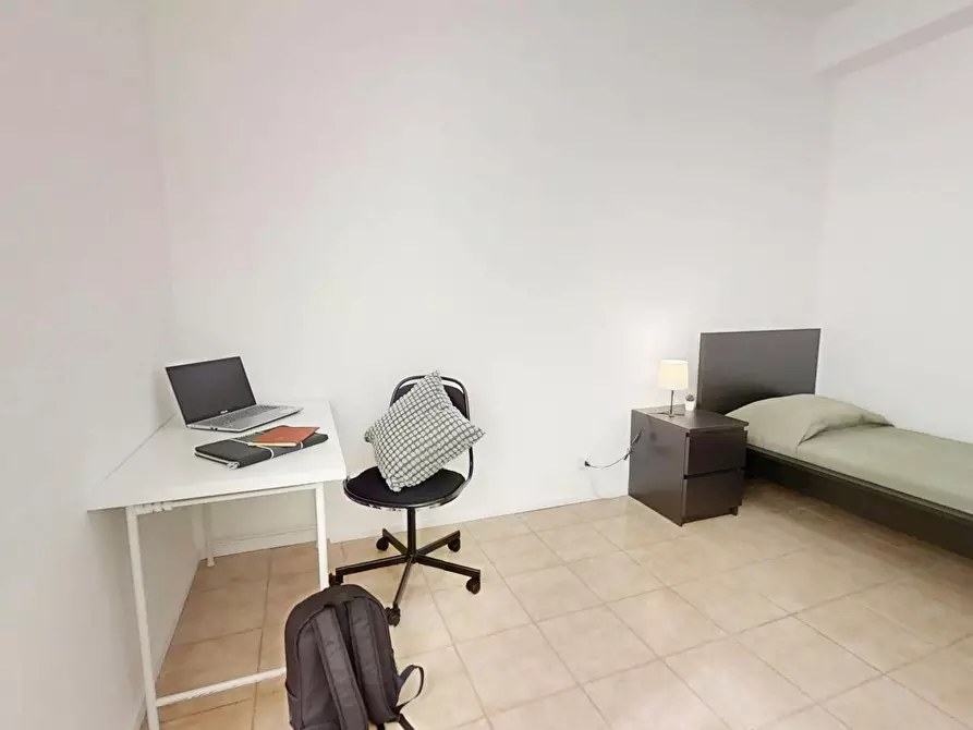 Immagine 3 di Camera in affitto  in Via Giusto de' Menabuoi a Padova