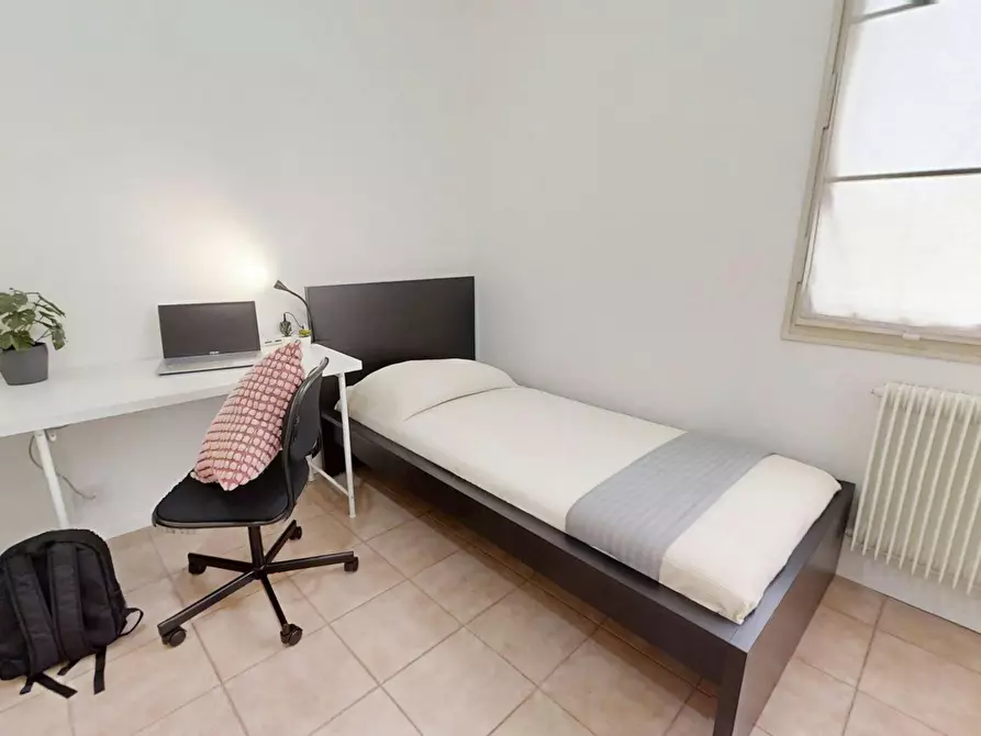 Immagine 4 di Camera in affitto  in Via Giusto de' Menabuoi a Padova