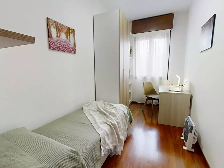 Immagine 1 di Camera in affitto  in Via V. Alfieri a Padova