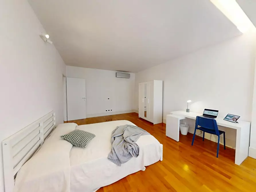 Immagine 4 di Camera in affitto  in Via Enrico degli Scrovegni a Padova