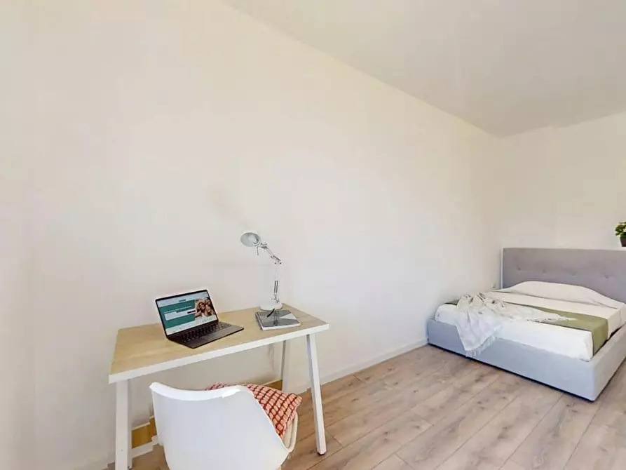 Immagine 6 di Camera in affitto  in Via Luigi Pellizzo a Padova