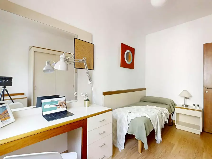 Immagine 3 di Camera in affitto  in Via Tirana a Padova