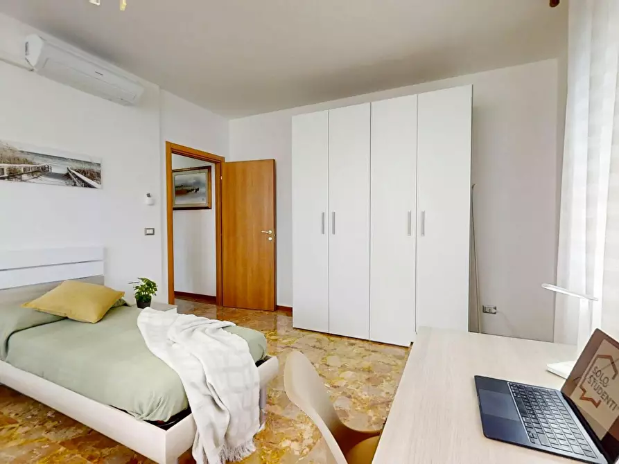 Immagine 5 di Camera condivisa in affitto  in Via V. Alfieri a Albignasego